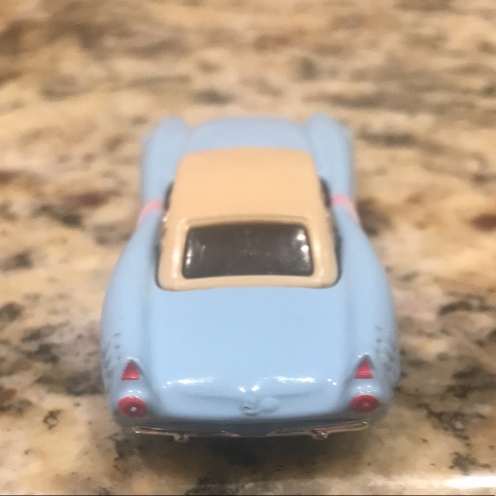 Near mint condition little bo peep toy story hot wheels car 2018 toy story four - Picture 3 of 5